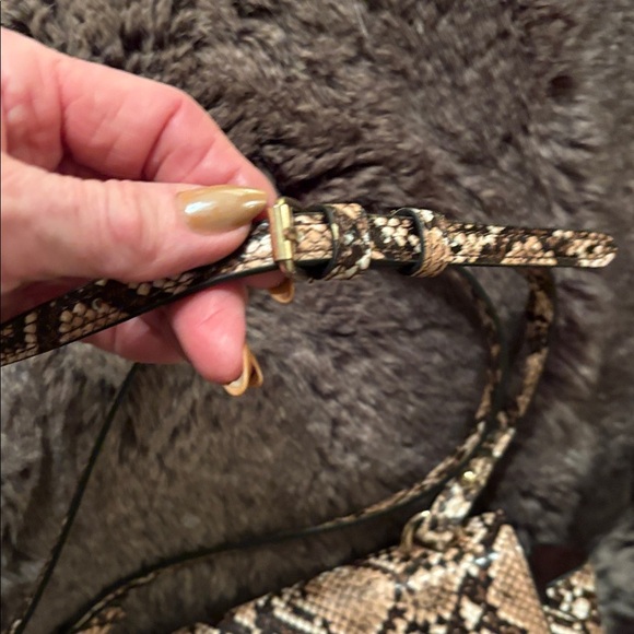 Steve Madden Stylish Snake Print Women's Bag - Picture 2 of 9